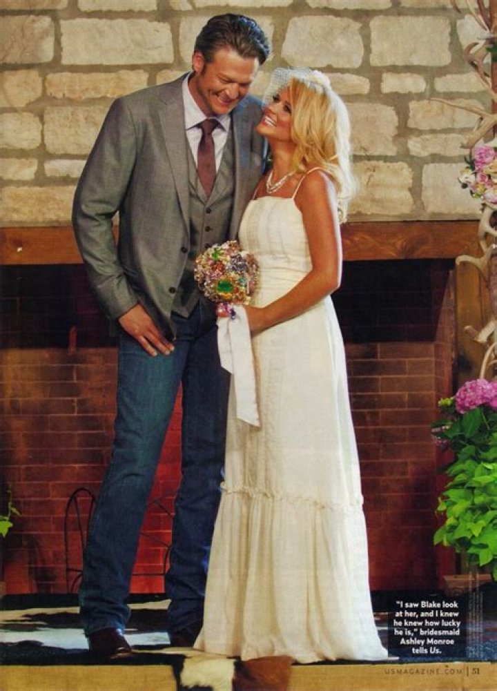 Unveiling The Intimate Story Behind Blake Shelton & Miranda Lambert's Wedding Album