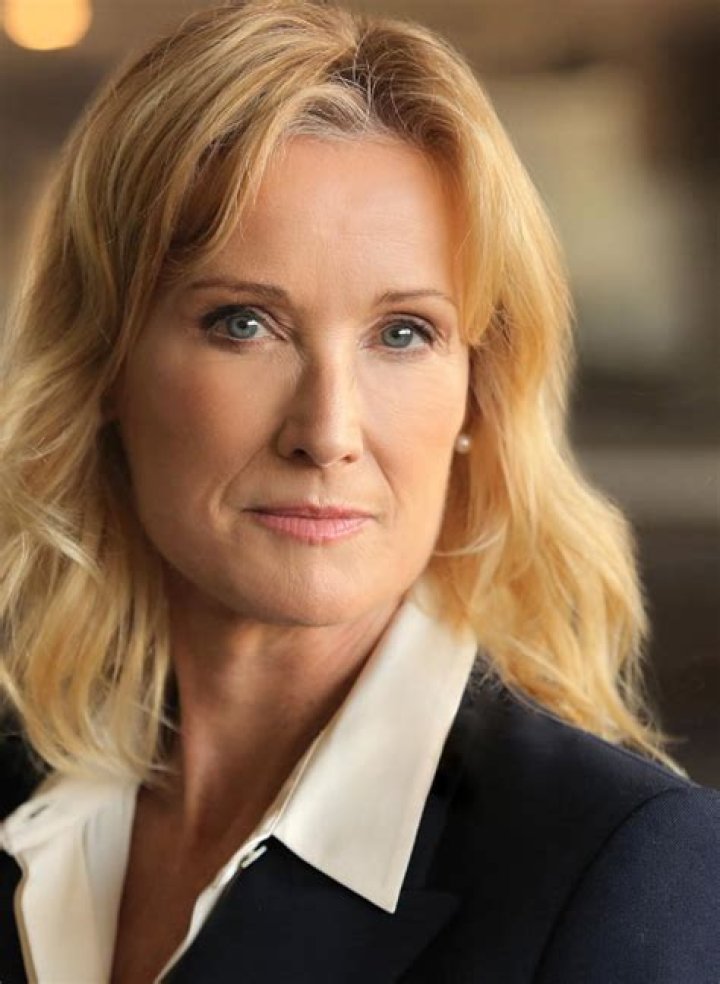 Uncover Hidden Secrets Of Leadership With Deborah Rennard's Insights