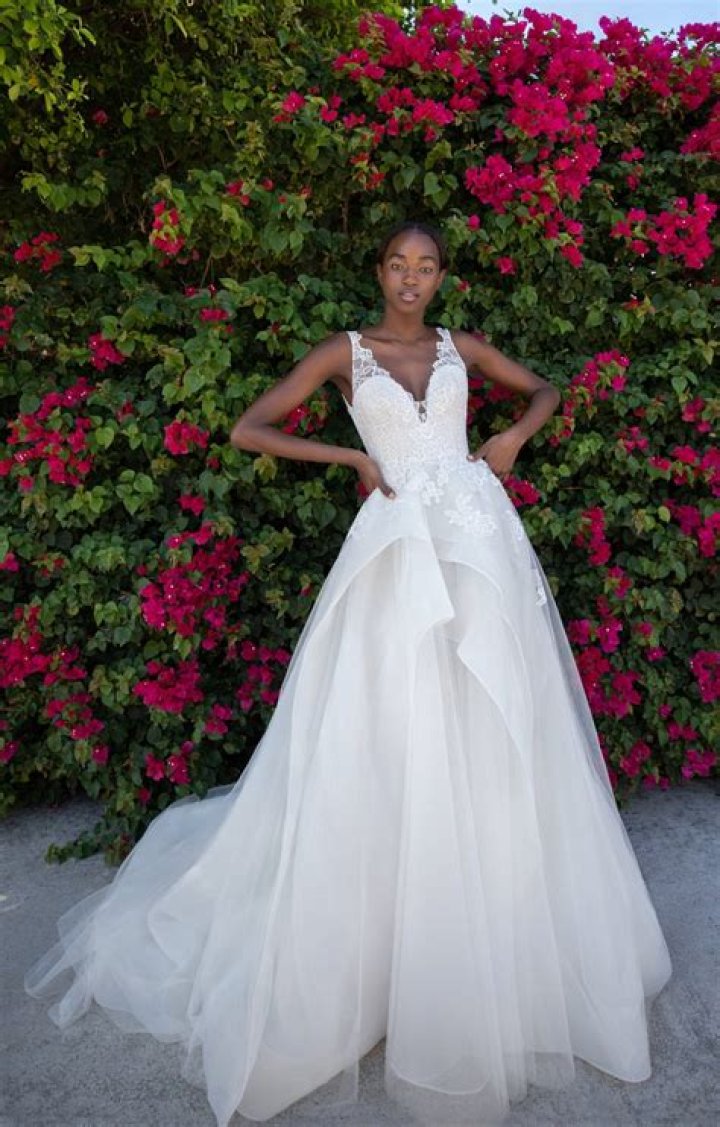 Unveiling The Enchanting World Of Hayley Paige: A Bridal Odyssey