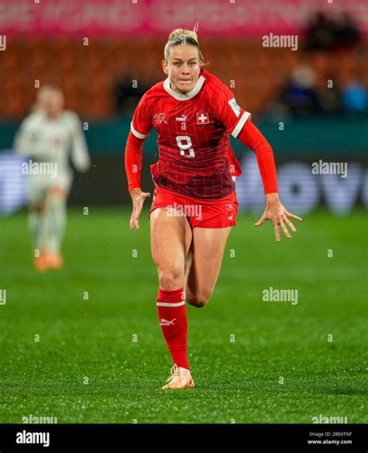 Discover The Remarkable Height Of Nadine Lee