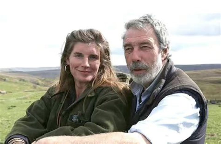 Clive Stanton's Matrimonial Status: Unveiling The Enigma