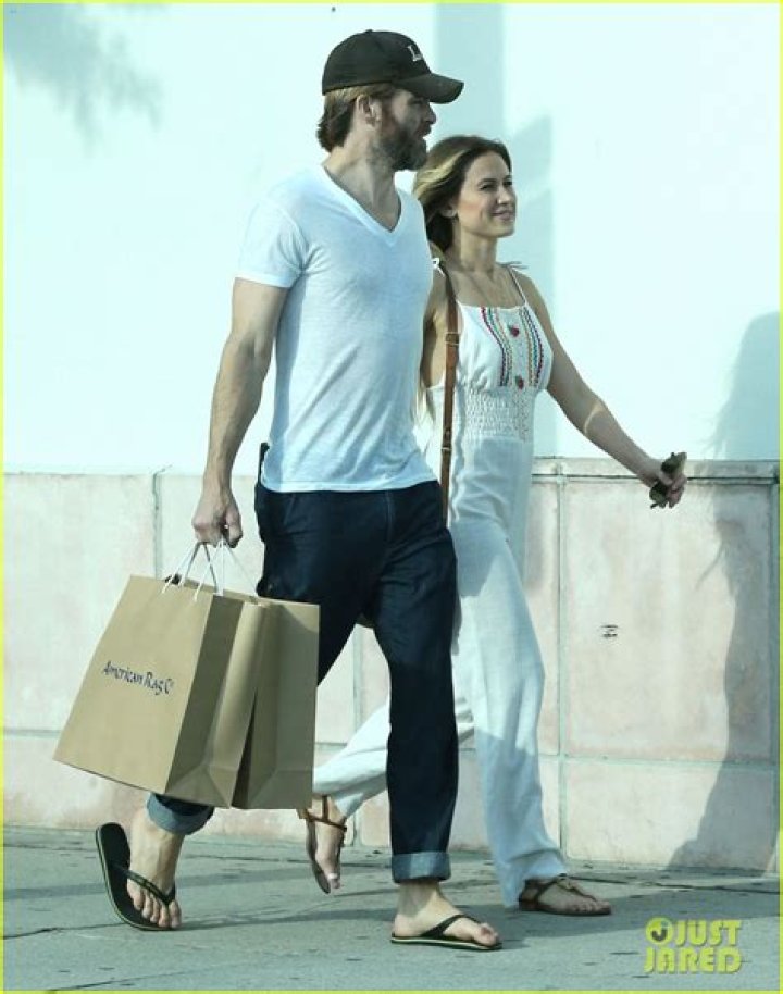 Unveiling The Marital Status Of Vail Bloom: Discoveries And Insights