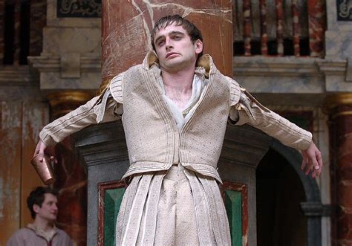 Dive Into The Extraordinary World Of Underwater Photography With Jack Laskey