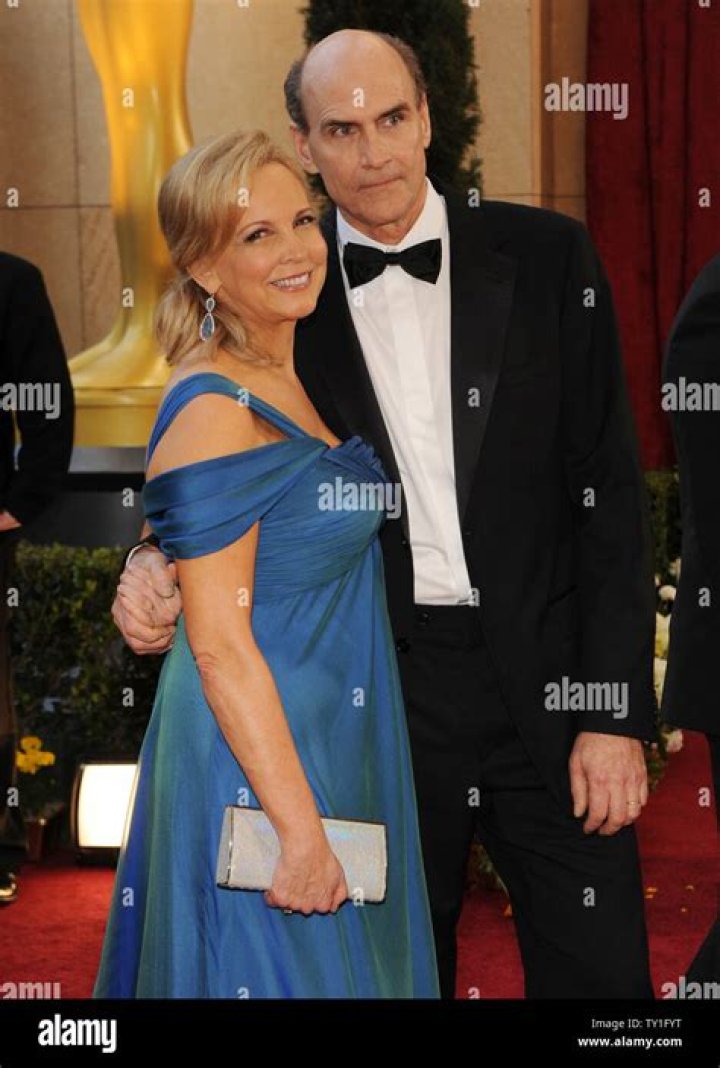 Uncover The Secrets: James Taylor's Spouse Revealed