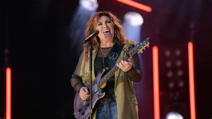 Jo Dee Messina's Accident And Its Impact