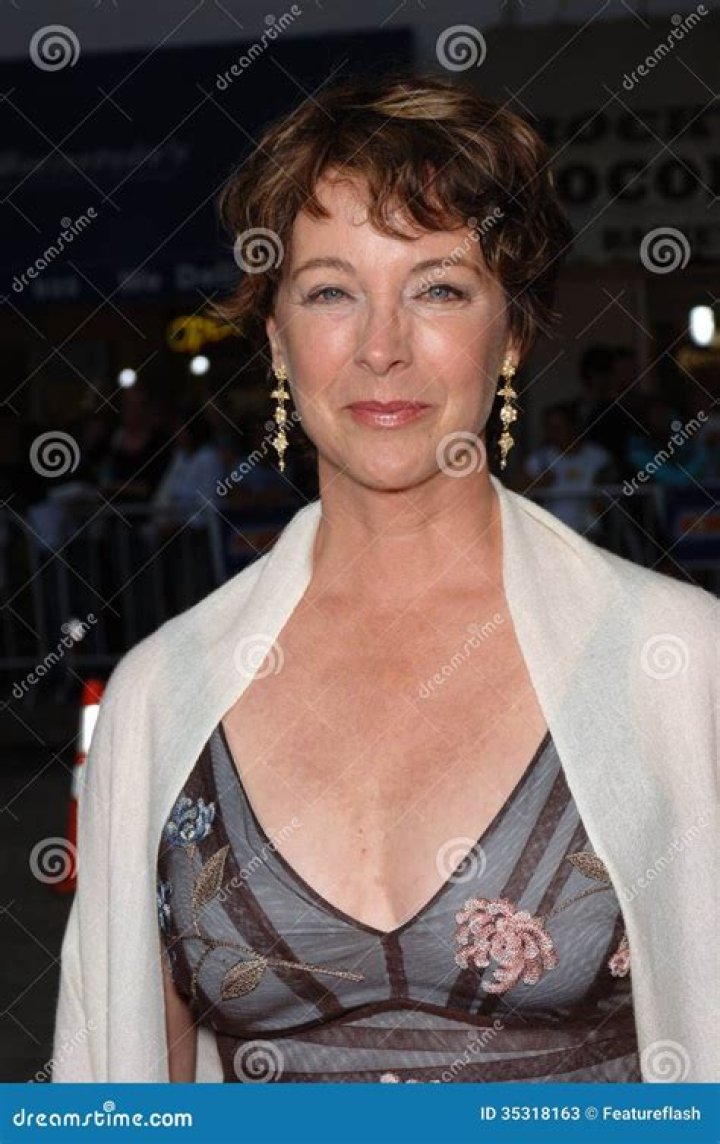 Discover The Enigmatic World Of Kathleen Quinlan: Unlocking Depth And Versatility