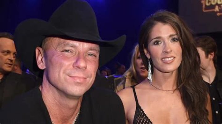 Kenny Chesney's Girlfriend: Uncovering The Mystery