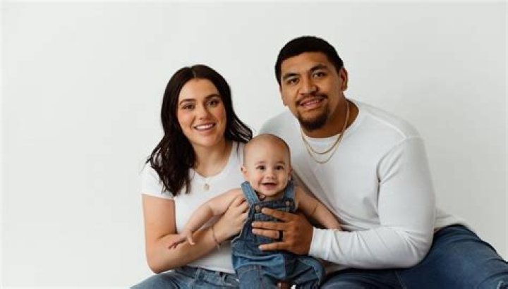 Penei Sewell's Enigmatic Girlfriend Revealed