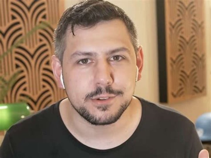 Richard Medhurst's Age And Untold Truths