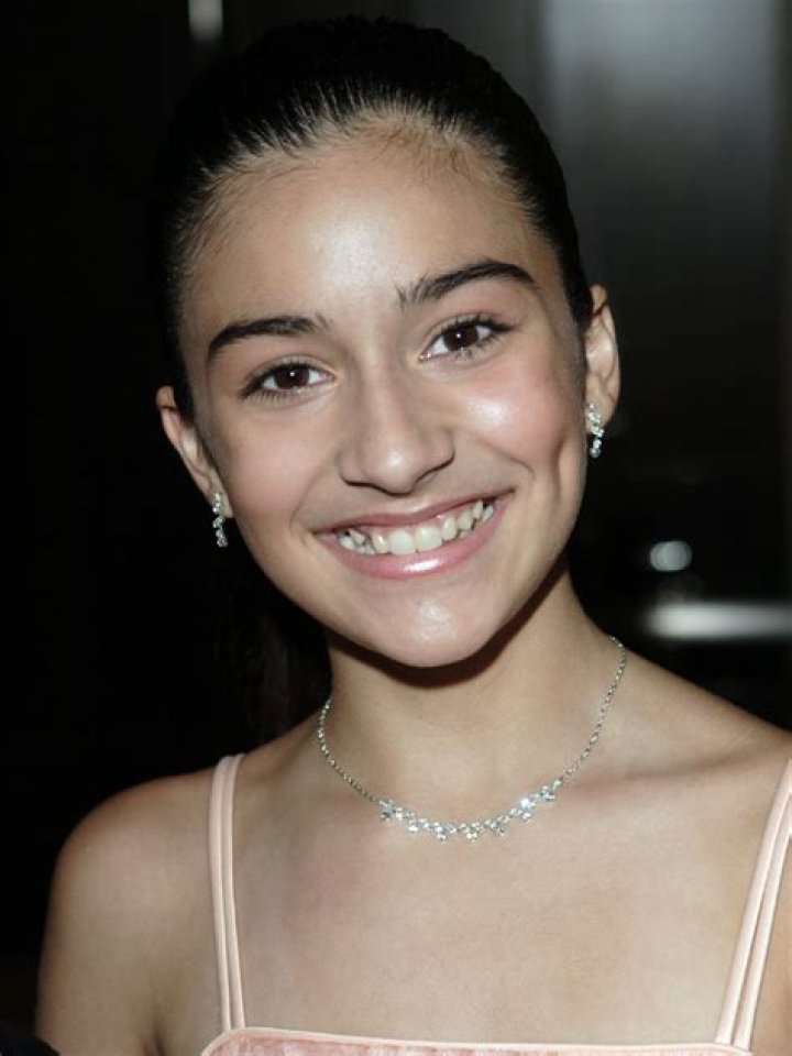 Discover The Enchanting World Of Shelbie Bruce: An Intimate Exploration