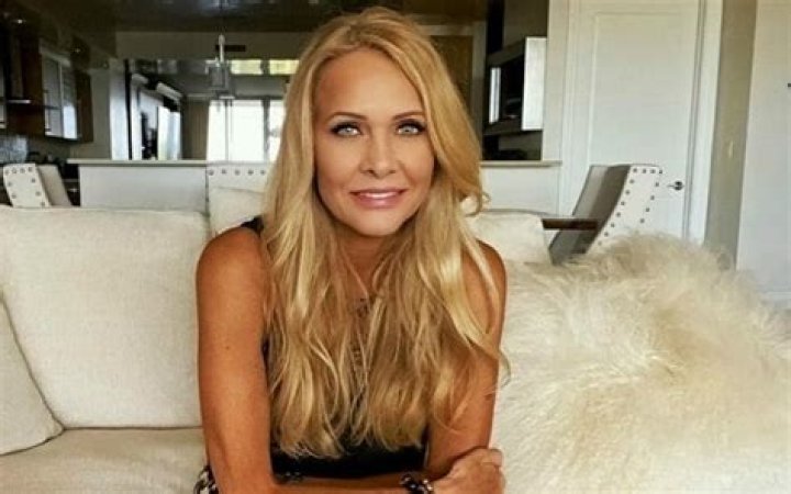 Unlock Female Empowerment Secrets With Shemane Deziel