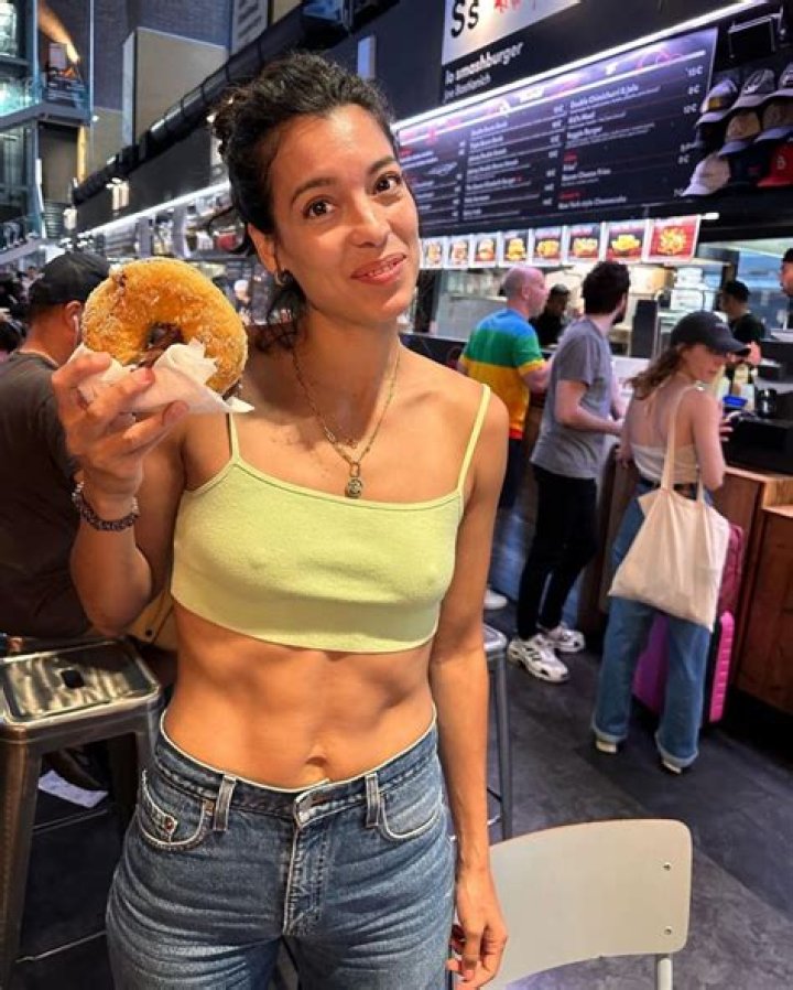 Uncover The Secrets Behind Stephanie Sigman's Height